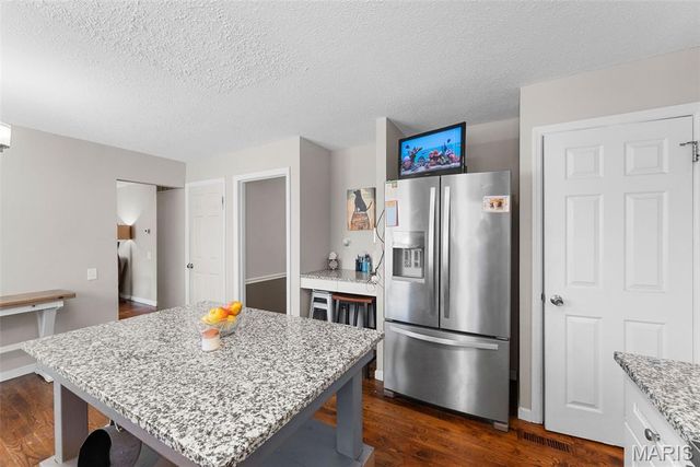 1517 Shadyside Lane, St Louis, MO 63146