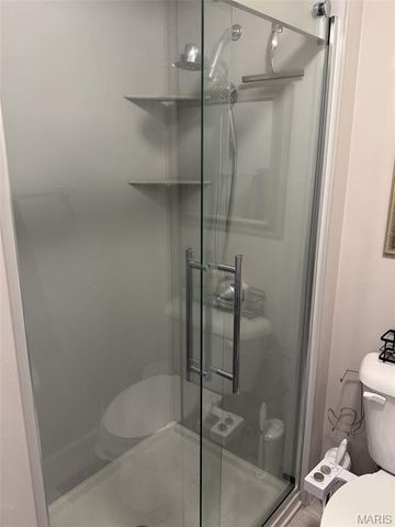 1517 Shadyside Lane, St Louis, MO 63146