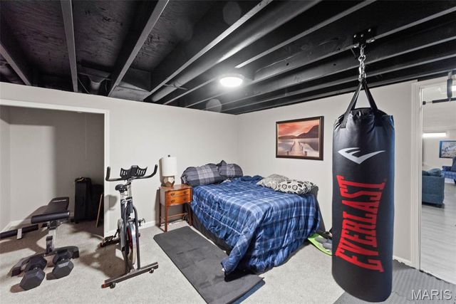 1517 Shadyside Lane, St Louis, MO 63146