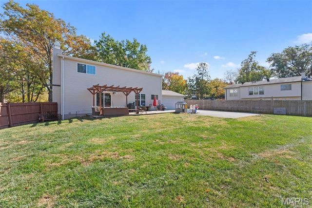 1517 Shadyside Lane, St Louis, MO 63146