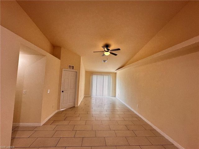 535-537 SE Van Loon TER, Cape Coral, FL 33990