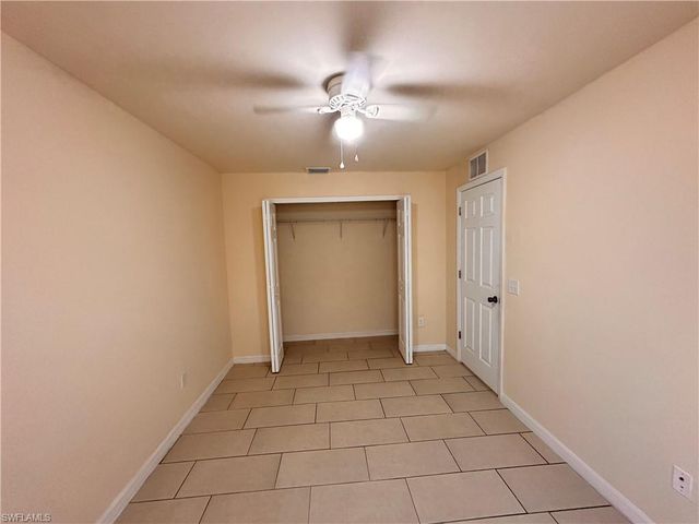 535-537 SE Van Loon TER, Cape Coral, FL 33990