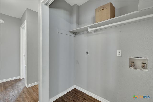 1905 Castle Gate Circle, San Marcos, TX 78666