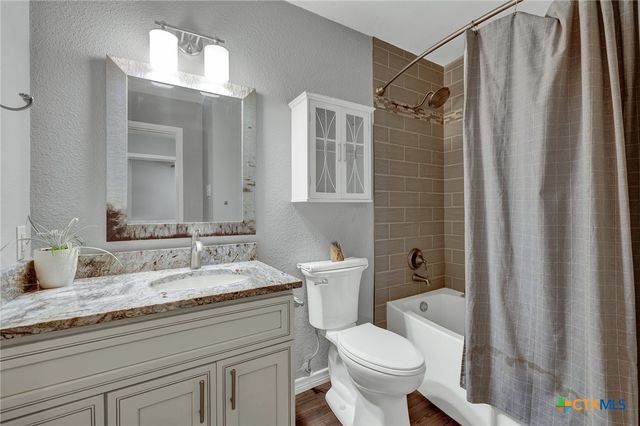 1905 Castle Gate Circle, San Marcos, TX 78666