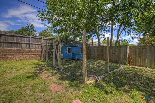 1905 Castle Gate Circle, San Marcos, TX 78666
