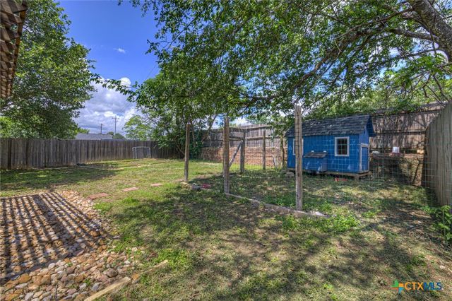 1905 Castle Gate Circle, San Marcos, TX 78666