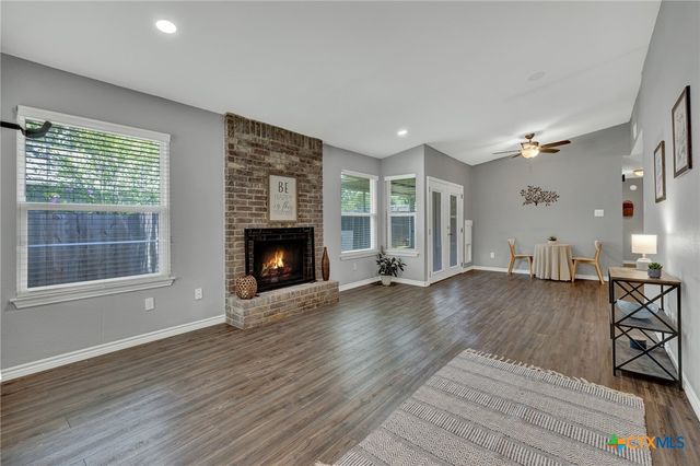 1905 Castle Gate Circle, San Marcos, TX 78666