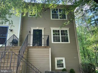 7220 MAHOGANY DR #5, Landover, MD 20785