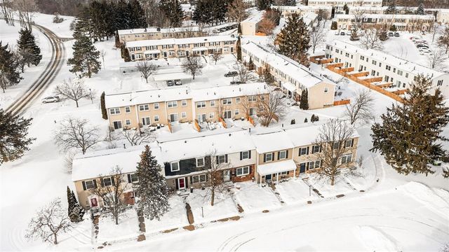 1208 Lear Court, Rochester Hills, MI 48307