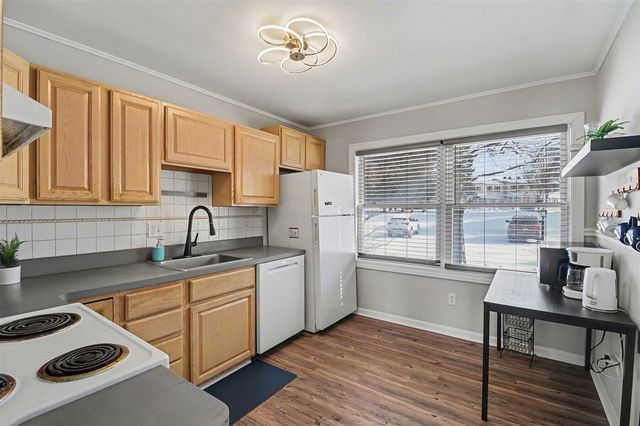 1208 Lear Court, Rochester Hills, MI 48307