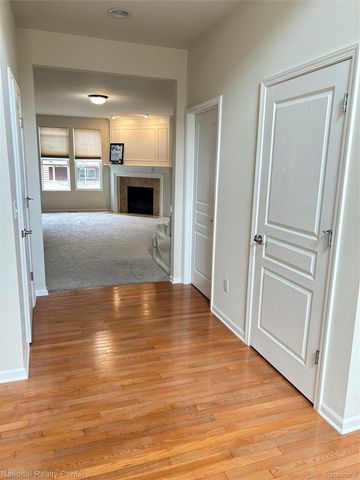 45303 Bartlett Drive, Novi, MI 48377