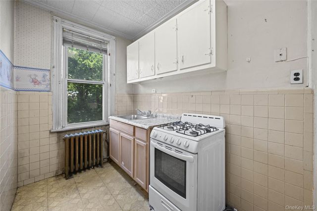 510 Morrispark, Bronx, NY 10462