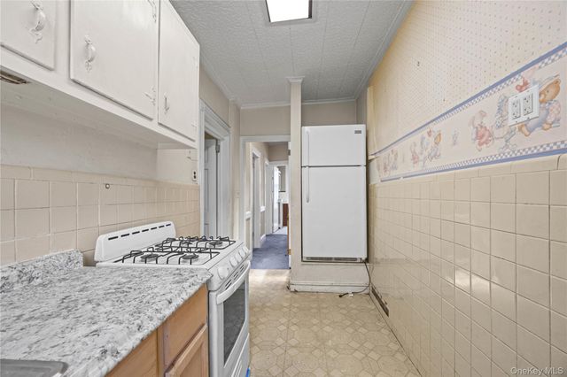 510 Morrispark, Bronx, NY 10462
