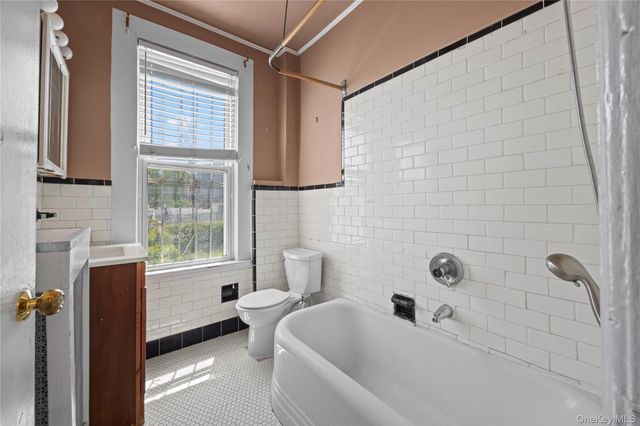 510 Morrispark, Bronx, NY 10462