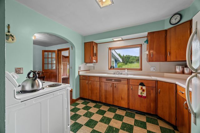 12 Norris Road, Pittsfield, NH 03263