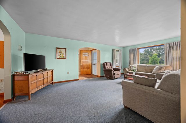12 Norris Road, Pittsfield, NH 03263