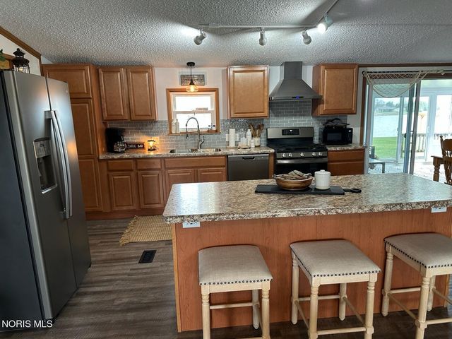 608 Oneida Drive, Montpelier, OH 43543