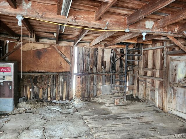 6881 East Keeney Road Extension, Cuyler, NY 13158