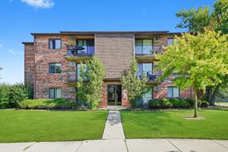 7305 Tiffany Drive 1A, Orland Park, IL 60462