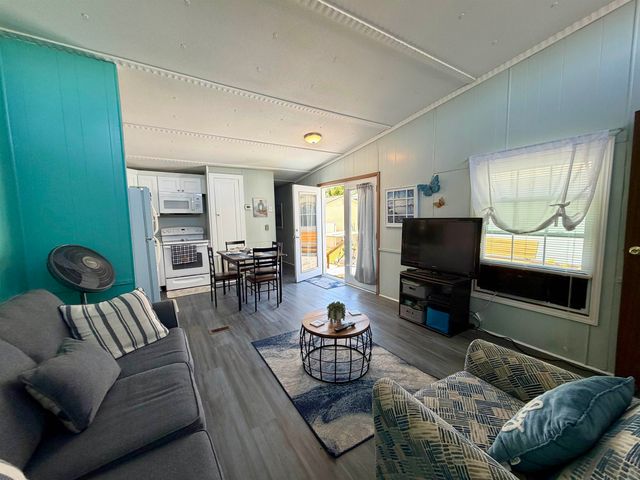 1672 Falcon, Surfside Beach, SC 29575