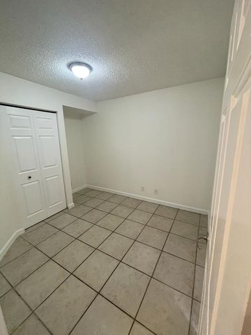 8243 Thames Boulevard D, Boca Raton, FL 33433