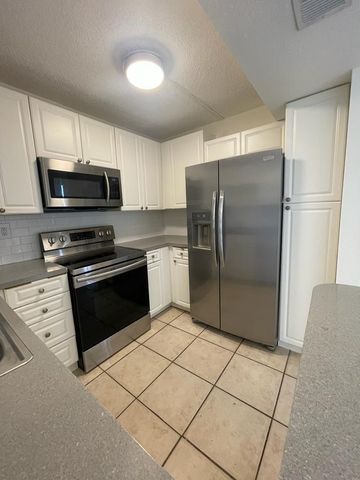 8243 Thames Boulevard D, Boca Raton, FL 33433