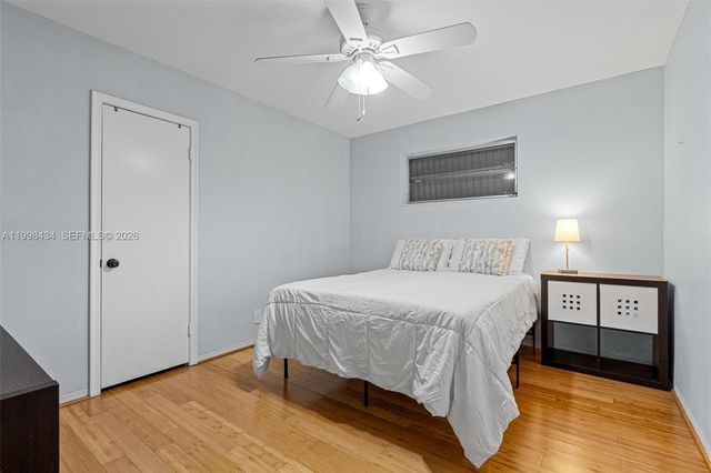 5214 W Park Rd, Hollywood, FL 33021