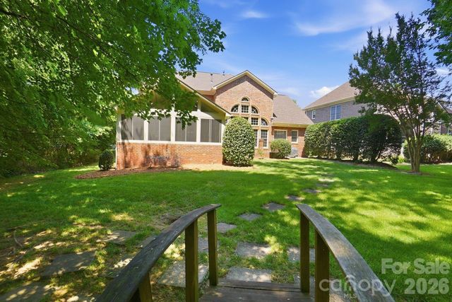 11649 James Richard Drive, Charlotte, NC 28277