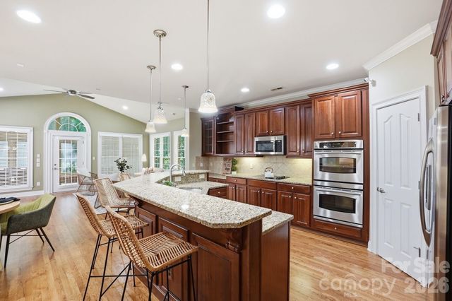 11649 James Richard Drive, Charlotte, NC 28277