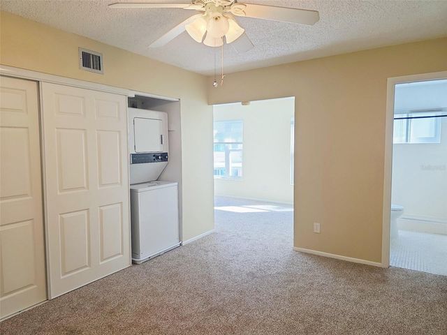 2257 WORLD PARKWAY BOULEVARD W 27, Clearwater, FL 33763