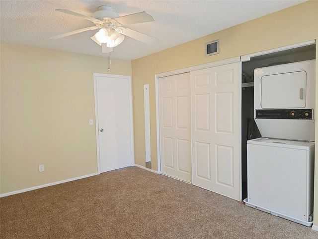 2257 WORLD PARKWAY BOULEVARD W 27, Clearwater, FL 33763