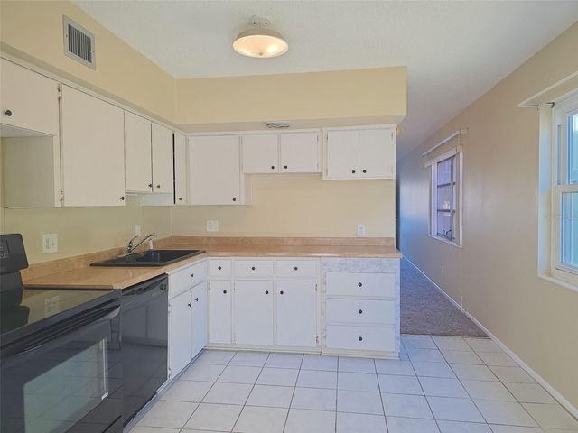 2257 WORLD PARKWAY BOULEVARD W 27, Clearwater, FL 33763