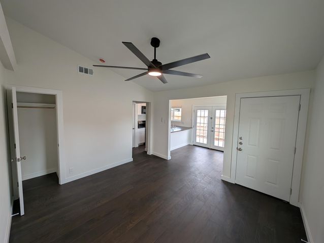 2905 Parker LN B, Austin, TX 78741