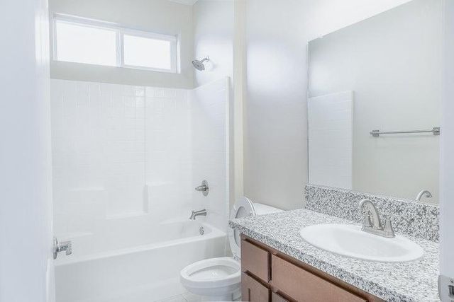 2234 S Burke Street, Visalia, CA 93292