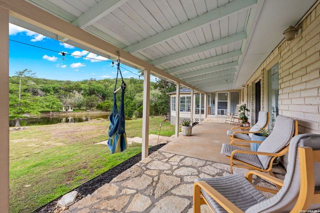 240 Aqua Vista, Kerrville, TX 78070
