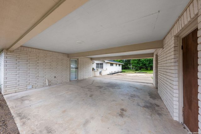 240 Aqua Vista, Kerrville, TX 78070