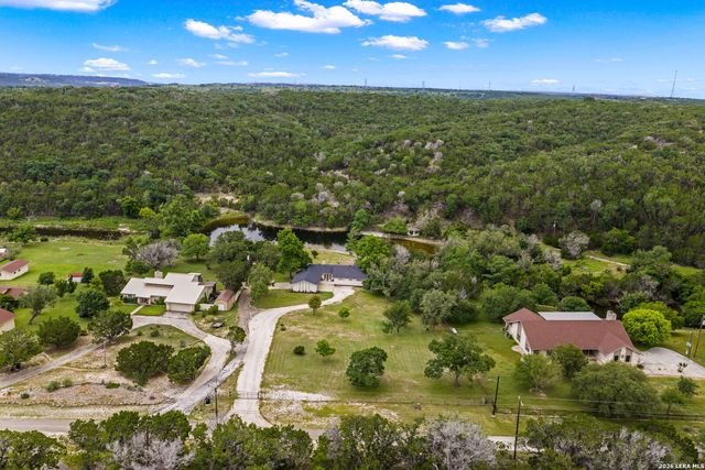 240 Aqua Vista, Kerrville, TX 78070