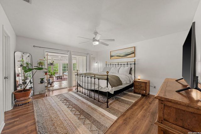 240 Aqua Vista, Kerrville, TX 78070