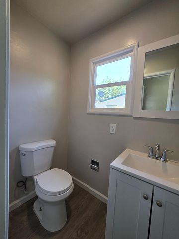 1416 Tully Rd, Modesto, CA 95350