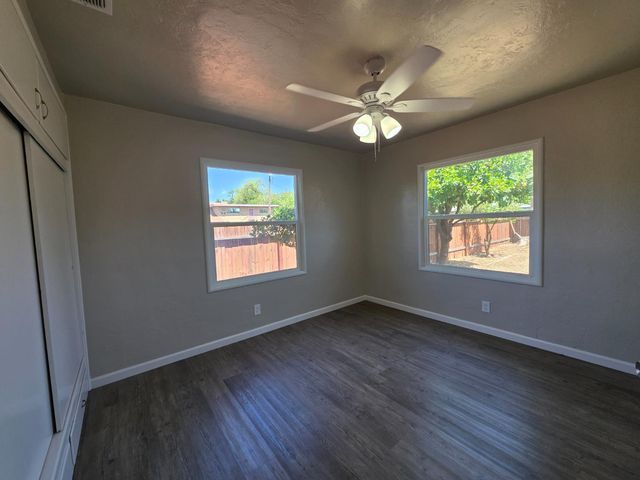 1416 Tully Rd, Modesto, CA 95350