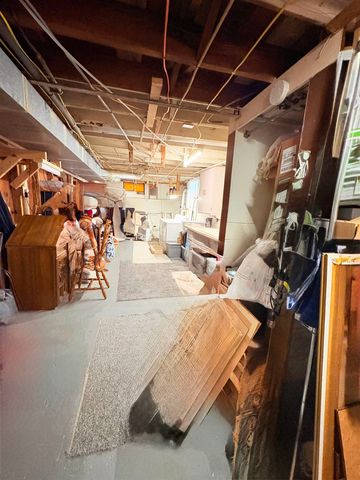 702 S Oak Street, Kendallville, IN 46755