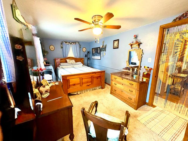 702 S Oak Street, Kendallville, IN 46755