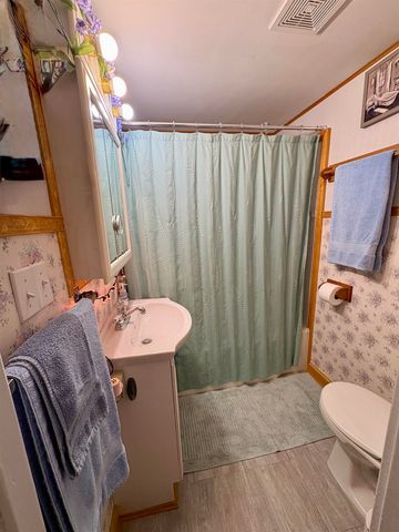 702 S Oak Street, Kendallville, IN 46755