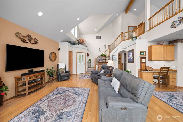 32608 Benbow Drive E, Graham, WA 98338
