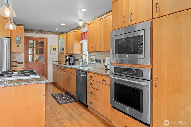 32608 Benbow Drive E, Graham, WA 98338