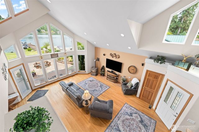 32608 Benbow Drive E, Graham, WA 98338