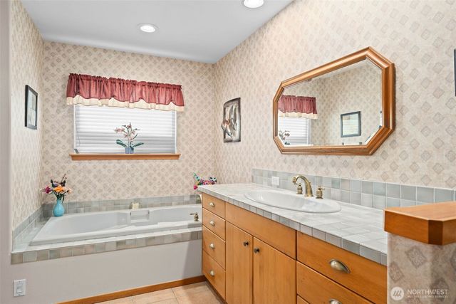 32608 Benbow Drive E, Graham, WA 98338