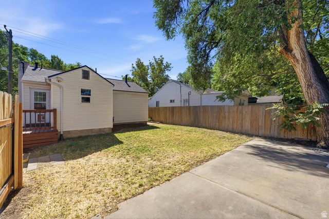 3800 S 300 E, Salt Lake City, UT 84115