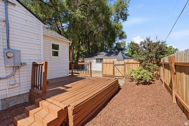 3800 S 300 E, Salt Lake City, UT 84115
