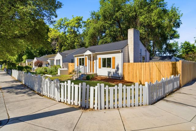 3800 S 300 E, Salt Lake City, UT 84115